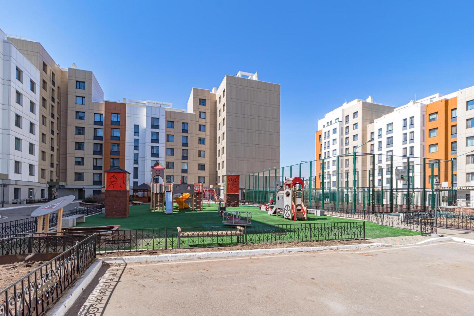 Просторная Квартира В Expo Boulevard Astana Luaran gambar